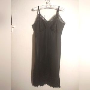 Van Raalte Vintage Black Slip Lace top and Hem 36" Chest, 36" Waist, 41 Long